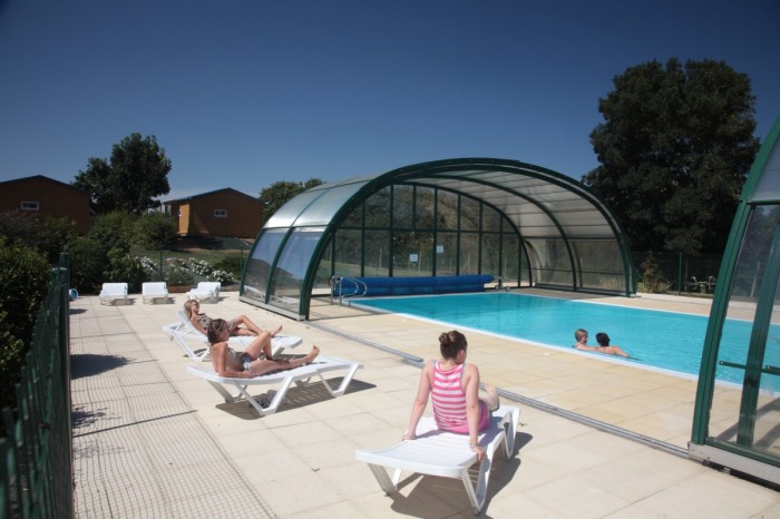 Camping ouvert à l’année avec piscine couverte Vendée