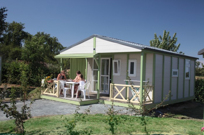 Extérieur du chalet 4 à 5 personnes avec 2 chambres