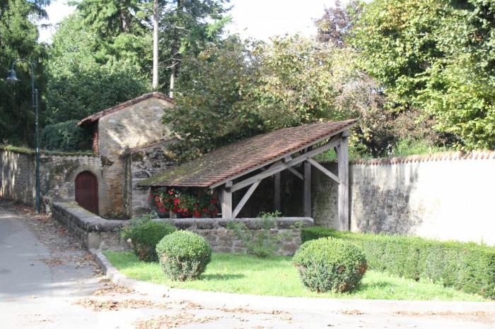 Visiter un lavoir lors de votre balade à vélo