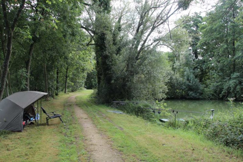 Pêche au carnassier pendant votre séjour au camping les rulières