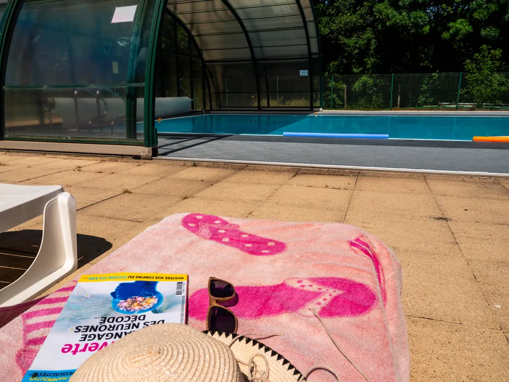 Piscine couverte au camping L'étang du Pays Blanc à Guérande