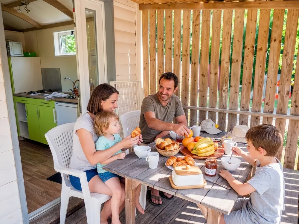 Mini-ferme pédagogique au camping L'Étang du Pays Blanc à Guérande en Loire-Atlantique